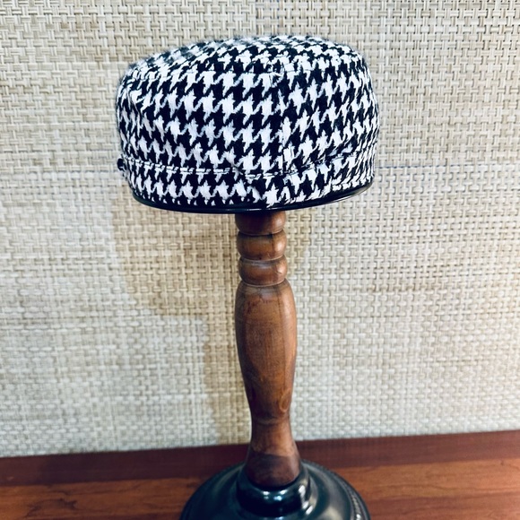 🌟HP🌟NWOT Black & White Soft Houndstooth Cadet Cap by Angela & William OSFM - Picture 6 of 13